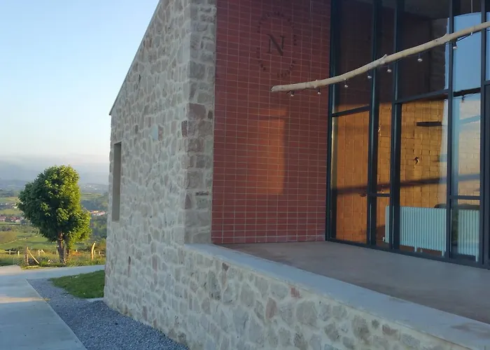 לינה וארוחת בוקר Niditas Yuso